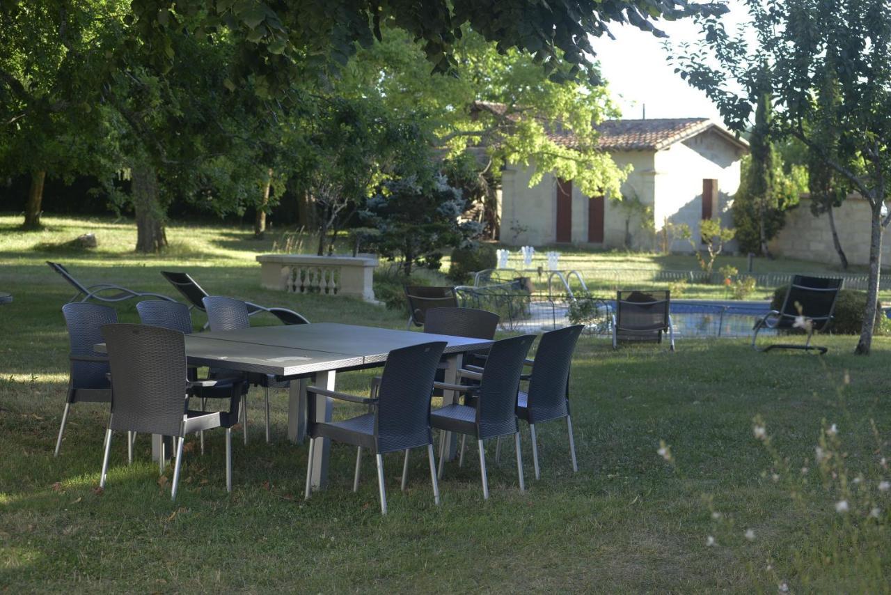 Chateau Rosemont - Grande Maison Familiale Campagne Dans Le Medoc Avec Piscine Et Tennis A 15 Mn Bordeaux Labarde 외부 사진