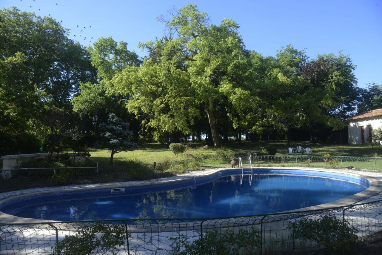 Chateau Rosemont - Grande Maison Familiale Campagne Dans Le Medoc Avec Piscine Et Tennis A 15 Mn Bordeaux Labarde 외부 사진