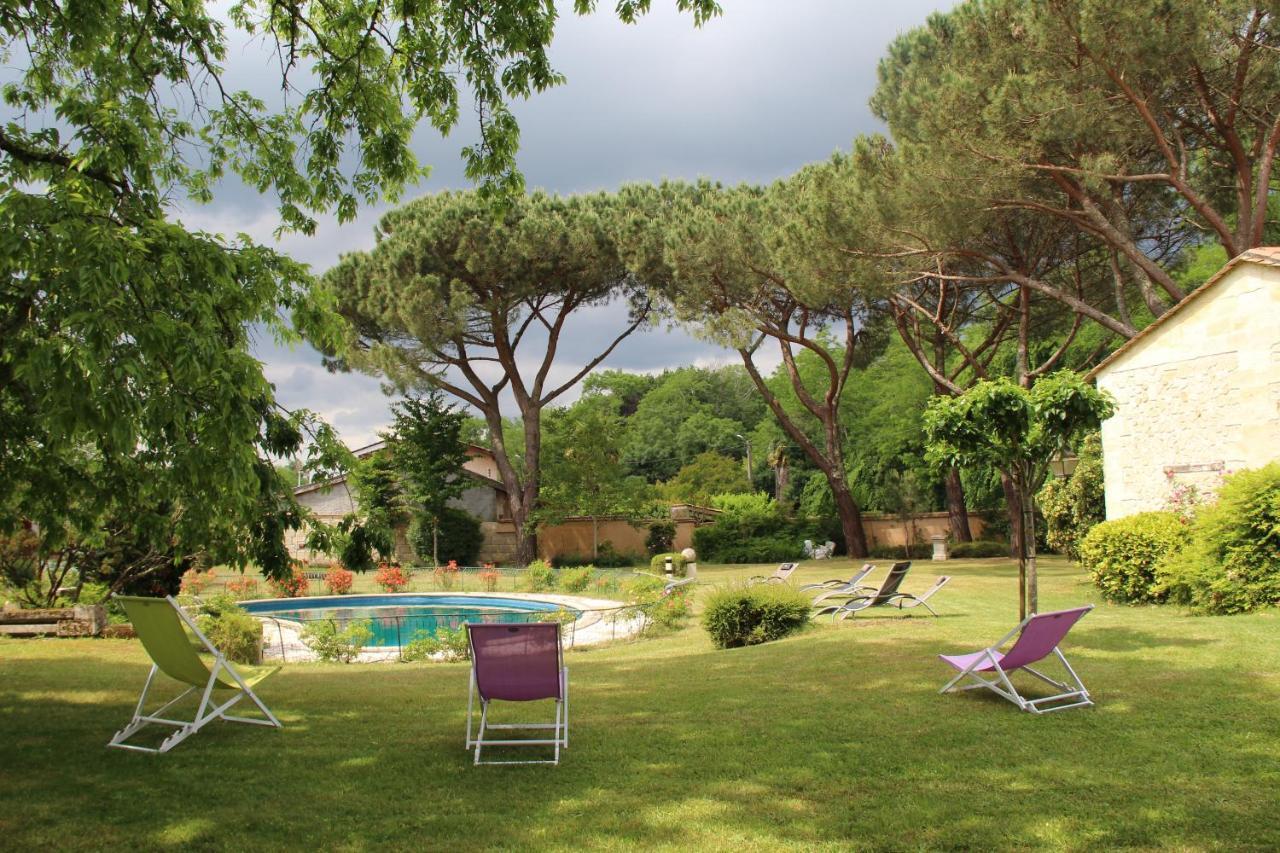 Chateau Rosemont - Grande Maison Familiale Campagne Dans Le Medoc Avec Piscine Et Tennis A 15 Mn Bordeaux Labarde 외부 사진
