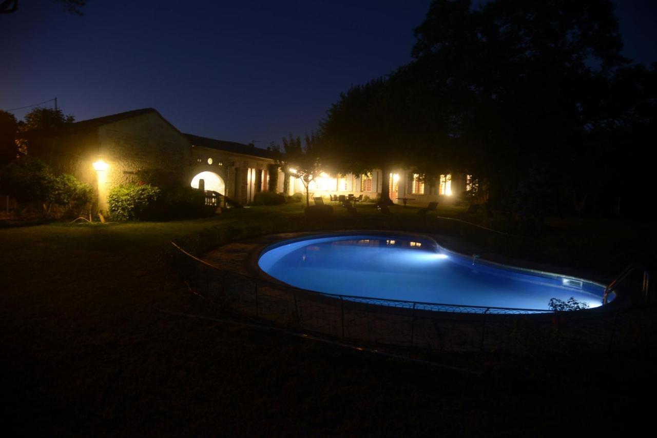 Chateau Rosemont - Grande Maison Familiale Campagne Dans Le Medoc Avec Piscine Et Tennis A 15 Mn Bordeaux Labarde 외부 사진