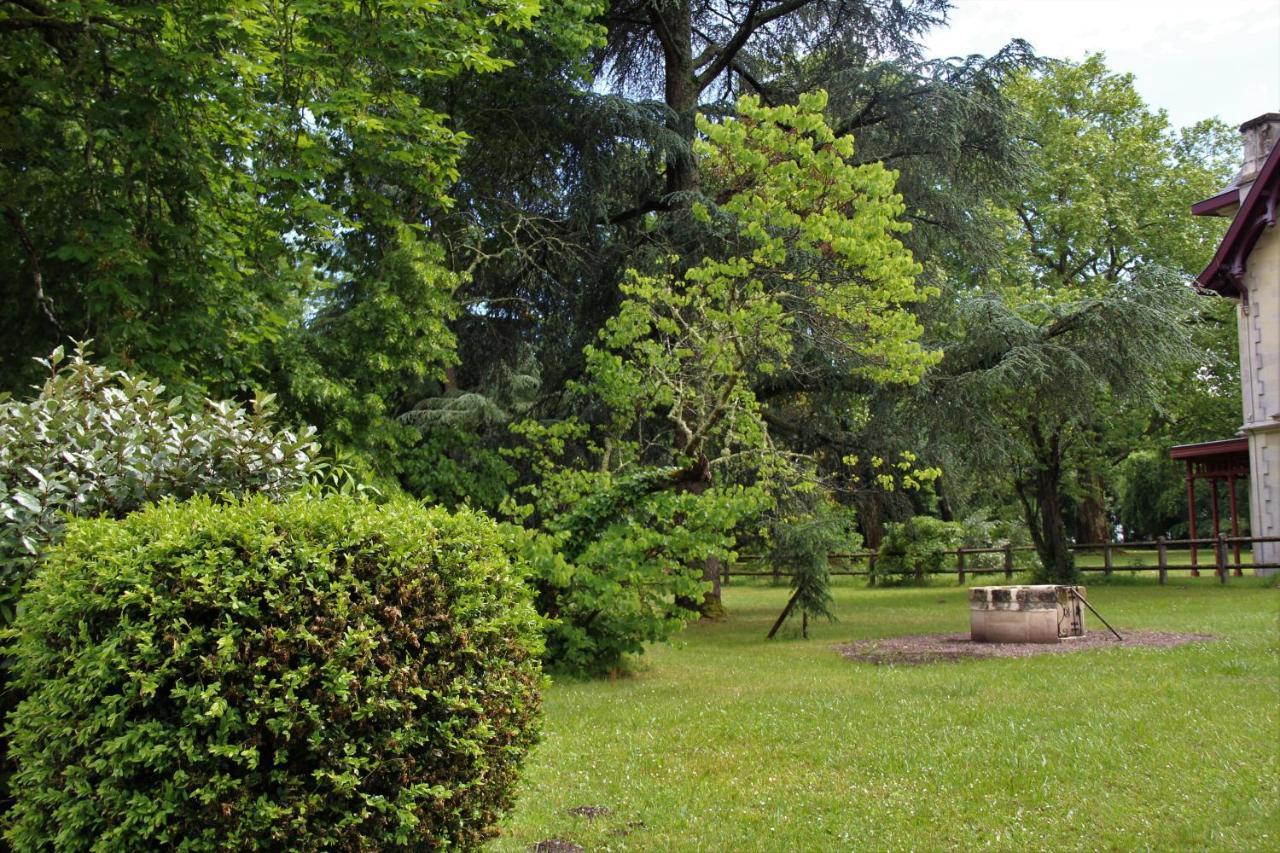Chateau Rosemont - Grande Maison Familiale Campagne Dans Le Medoc Avec Piscine Et Tennis A 15 Mn Bordeaux Labarde 외부 사진